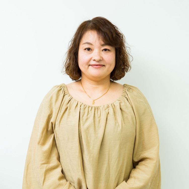 勝間田麻理 (Mari Katsumata)